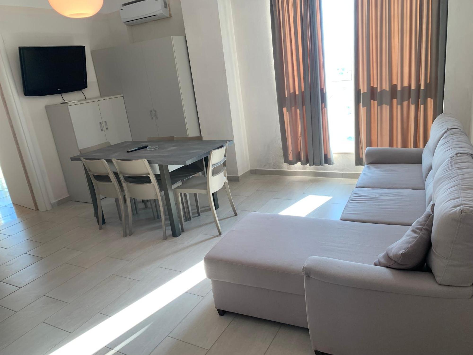 Guest - Sea Breeze Apartments Sarande Exterior photo
